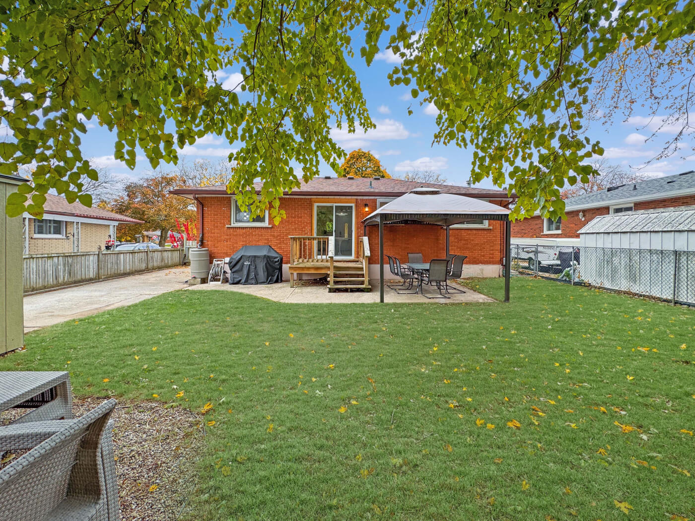 18 FRONTENAC Avenue-10 (1)