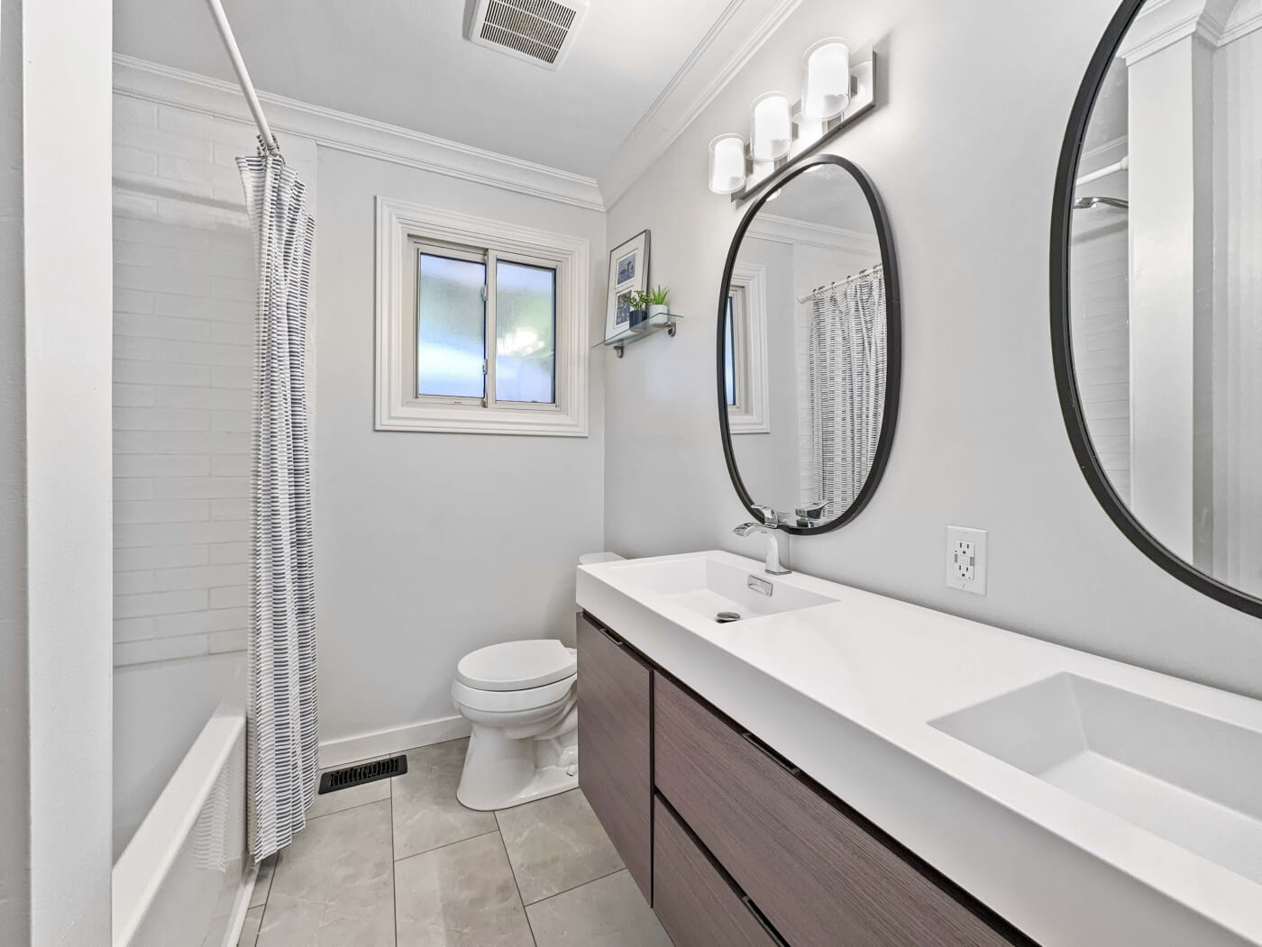 18 FRONTENAC Avenue-18 (1)