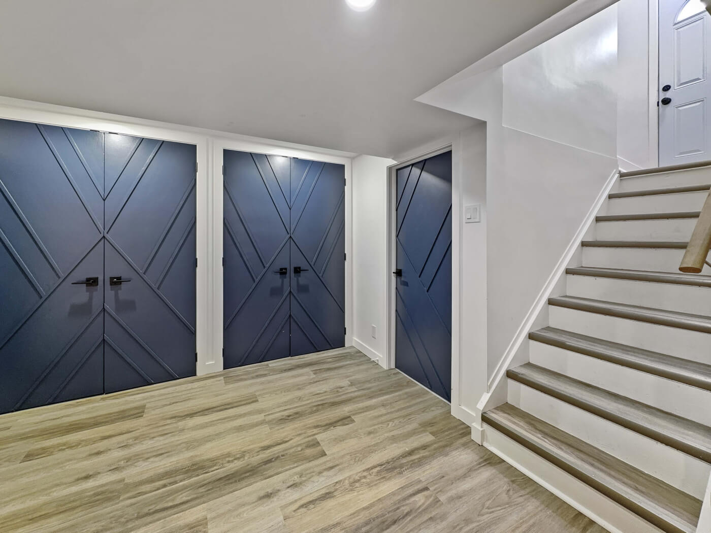 18 FRONTENAC Avenue-19 (1)