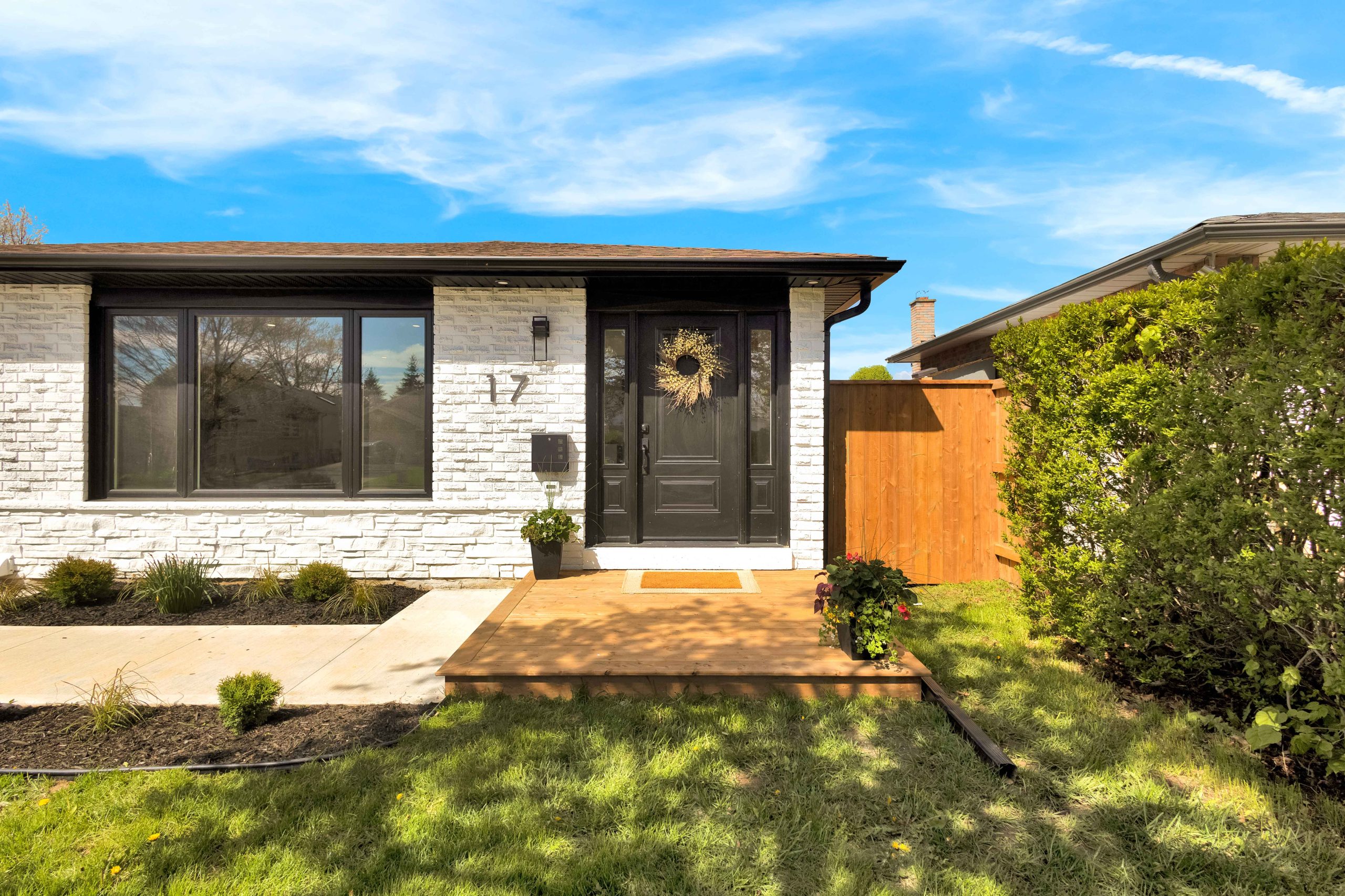 17 Northville Dr-4
