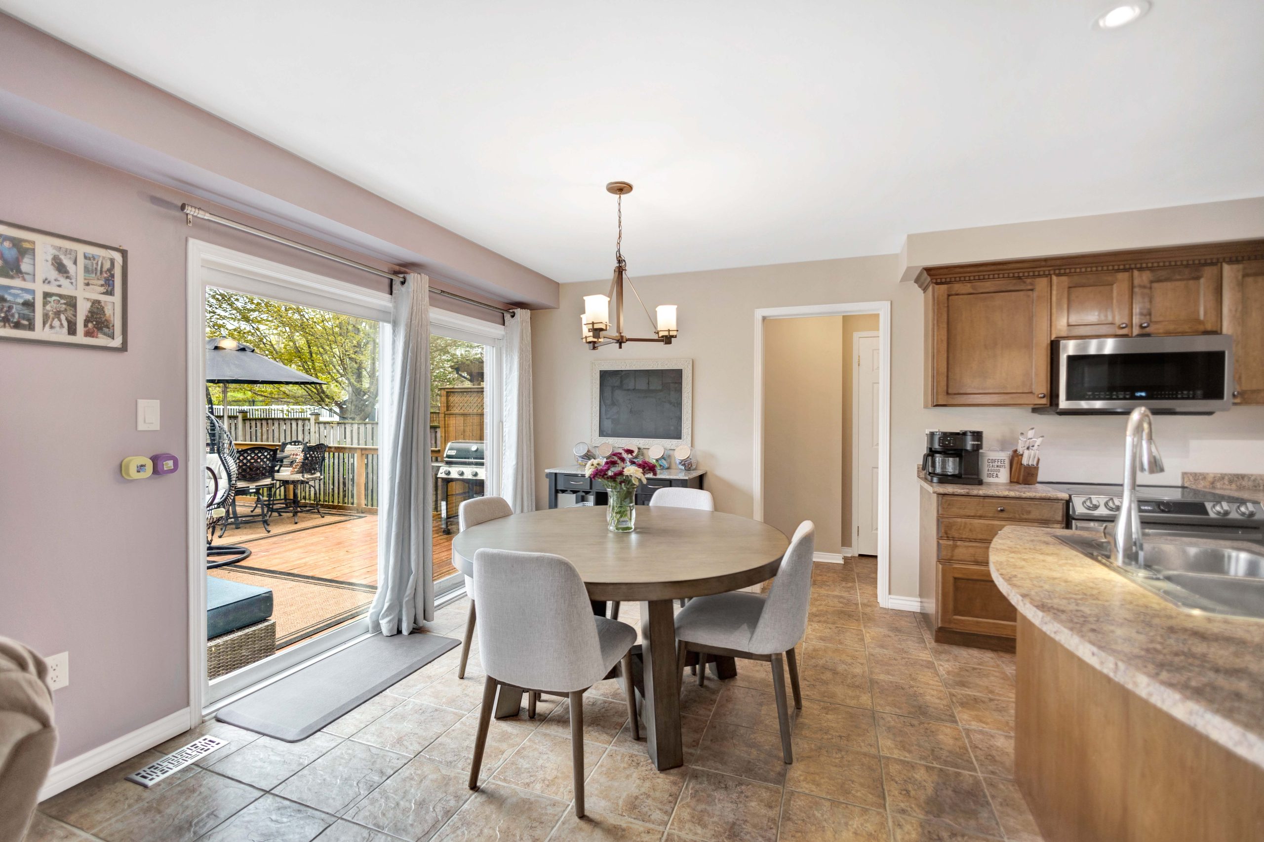 189 Hunter Way-11