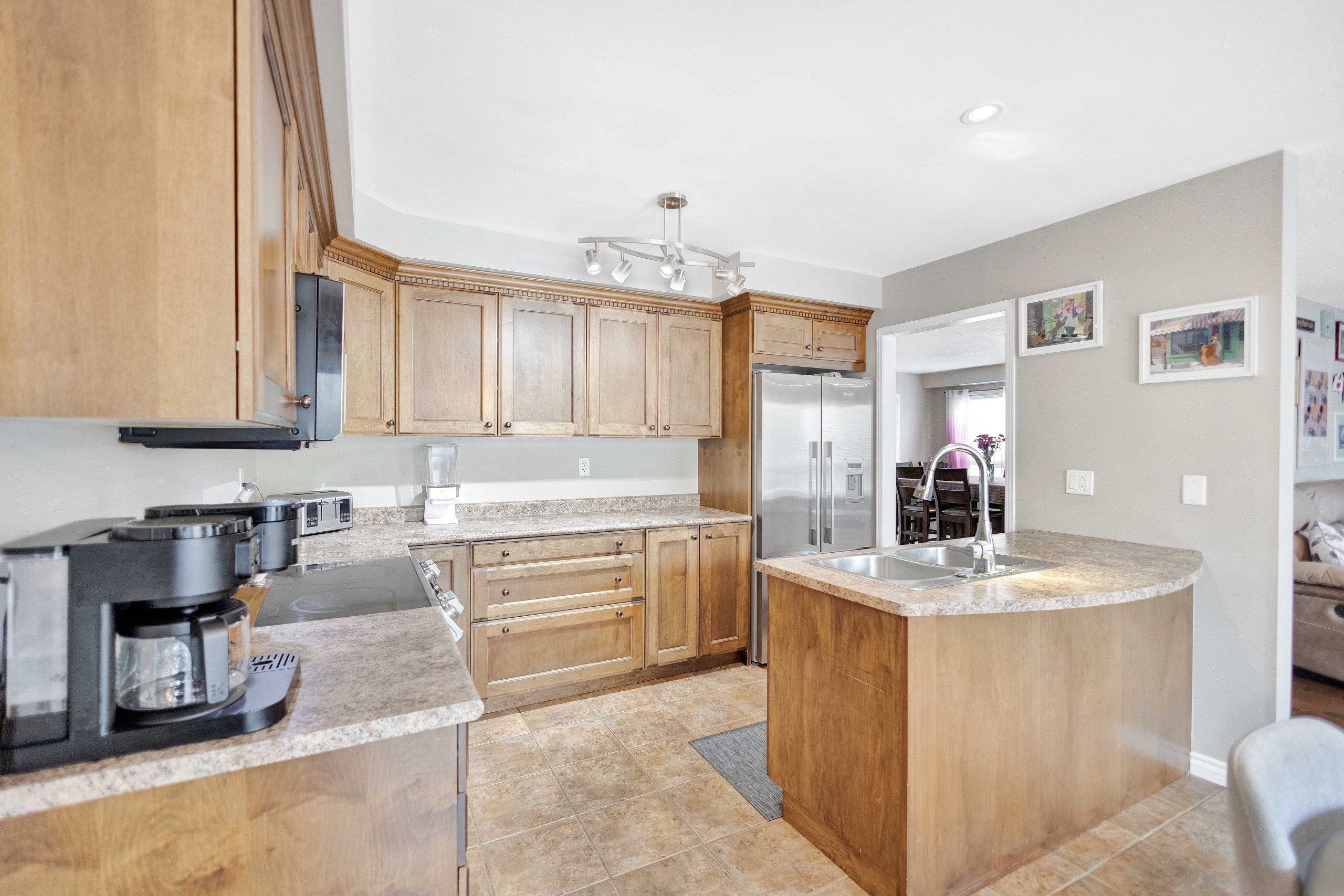 189 Hunter Way-14