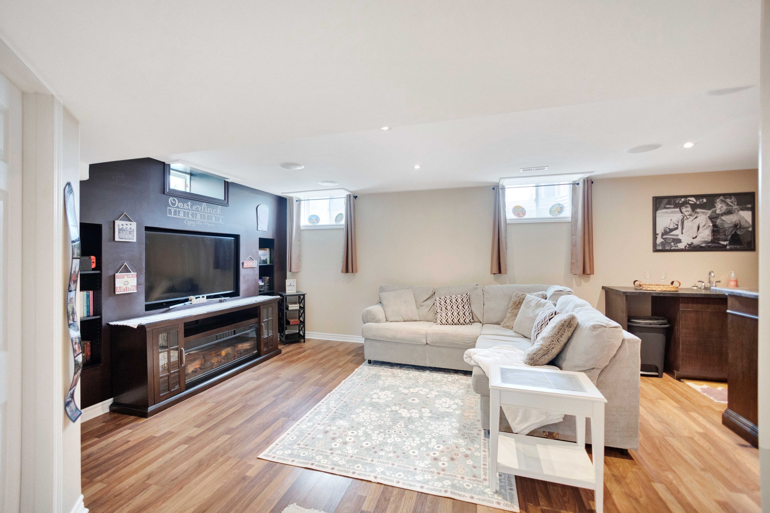 189 Hunter Way-32