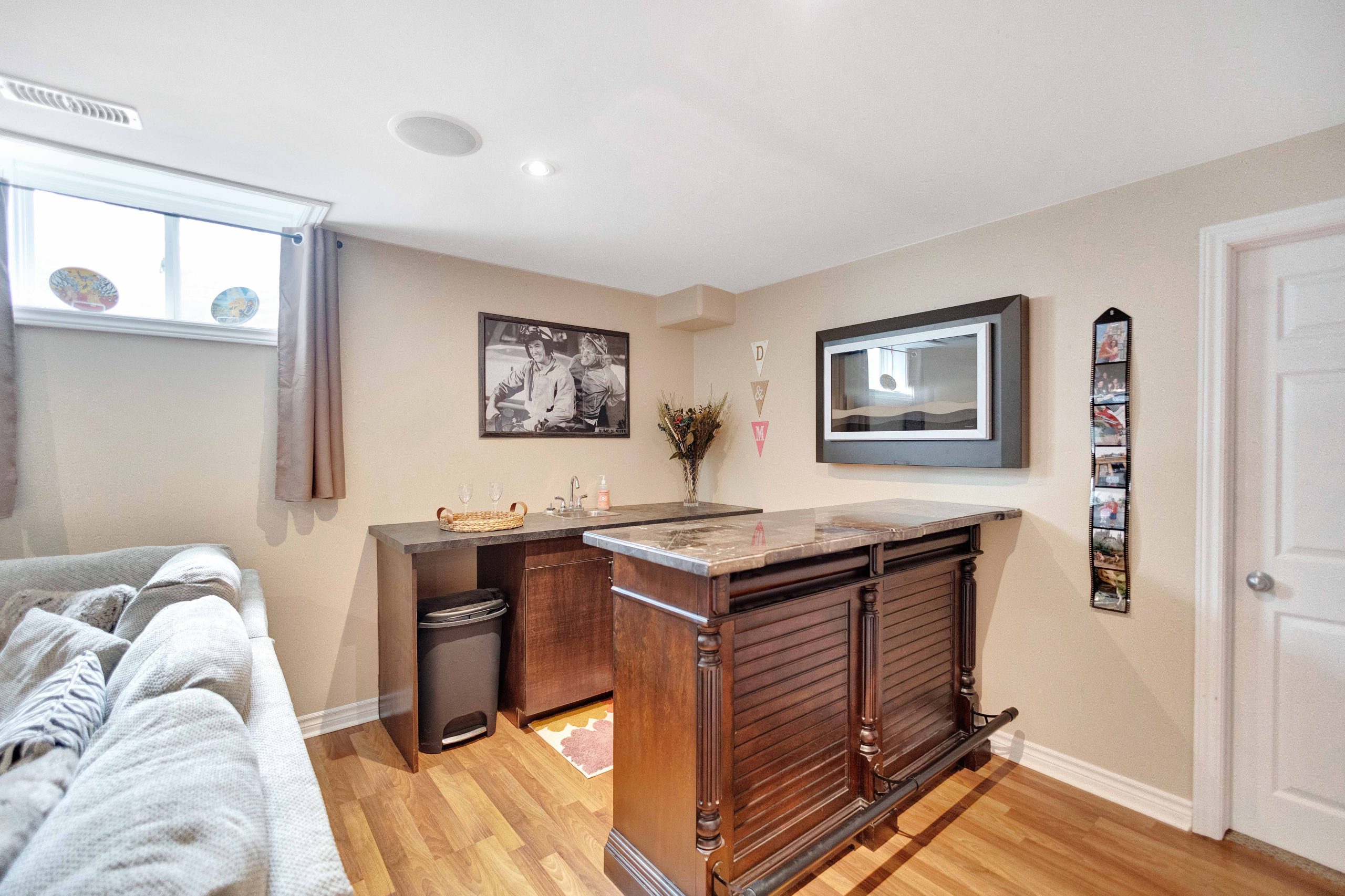 189 Hunter Way-35