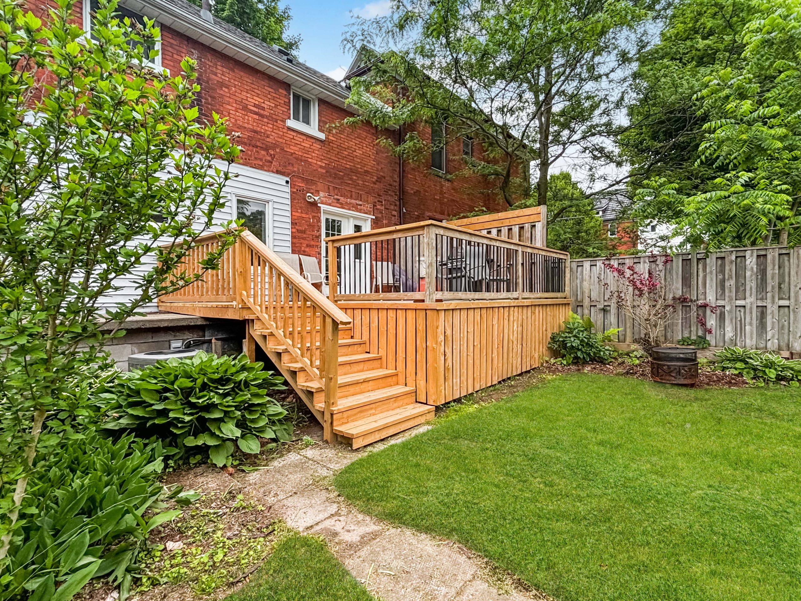 575GeorgeExterior_009