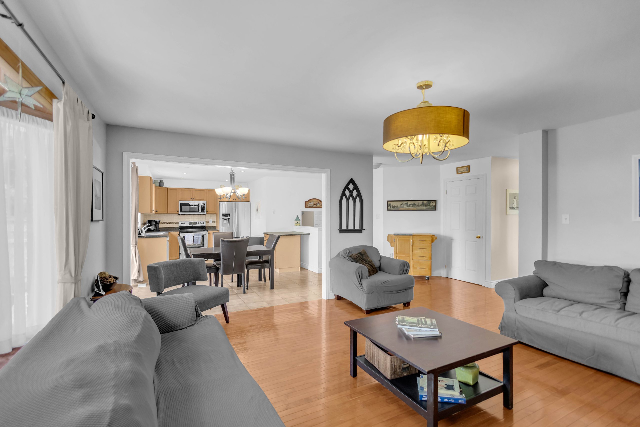 124 Blackburn Dr-11