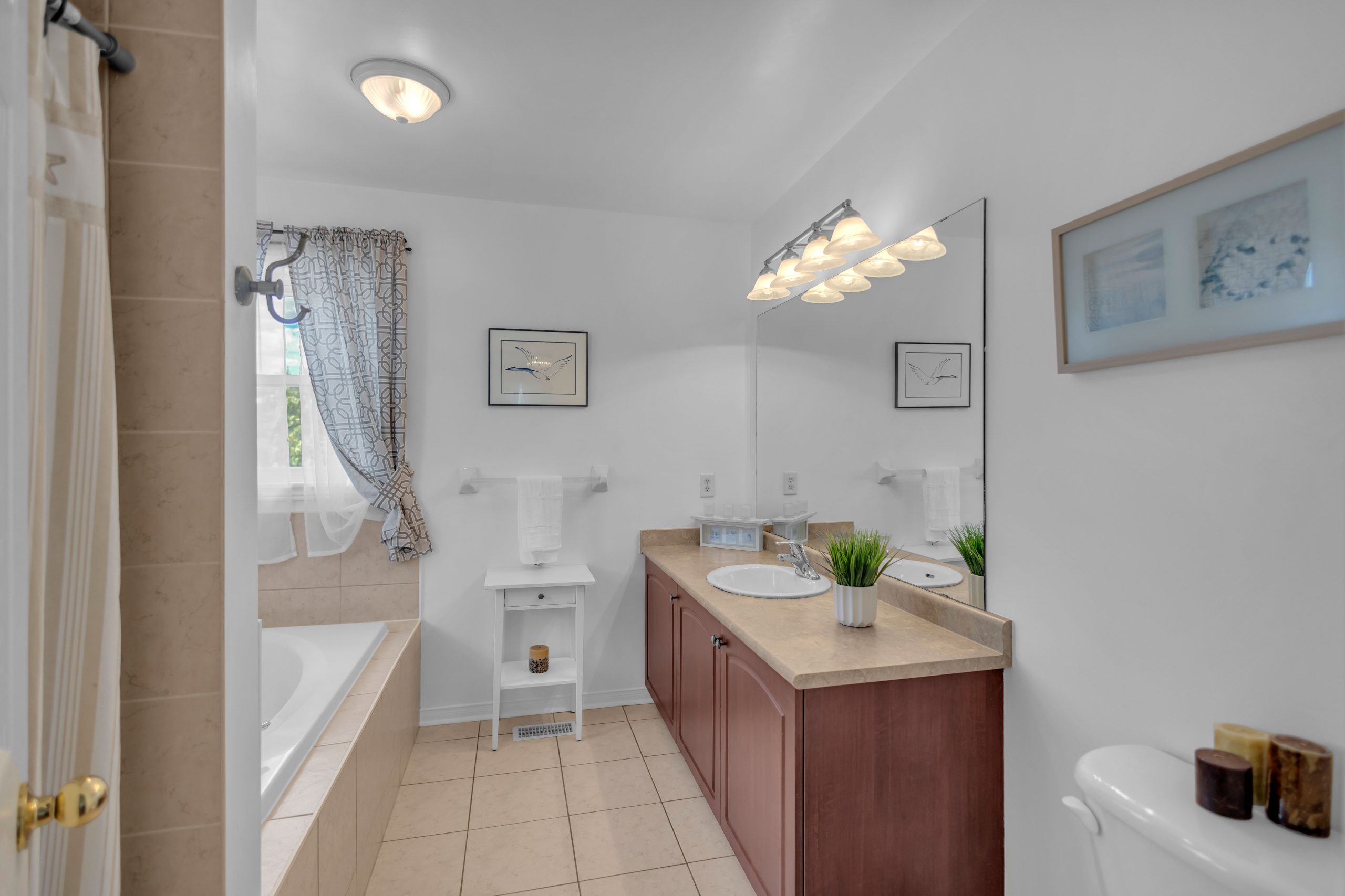 124 Blackburn Dr-23