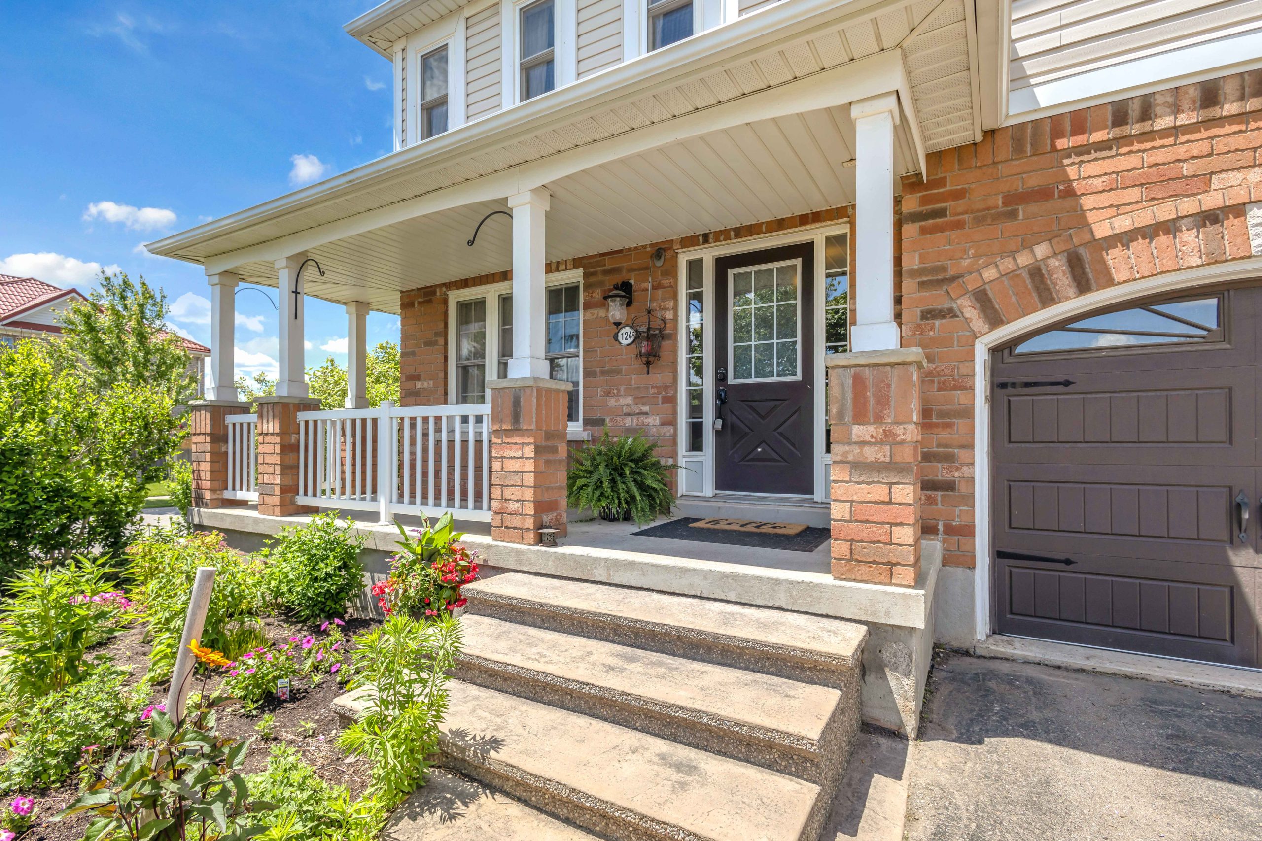124 Blackburn Dr-4