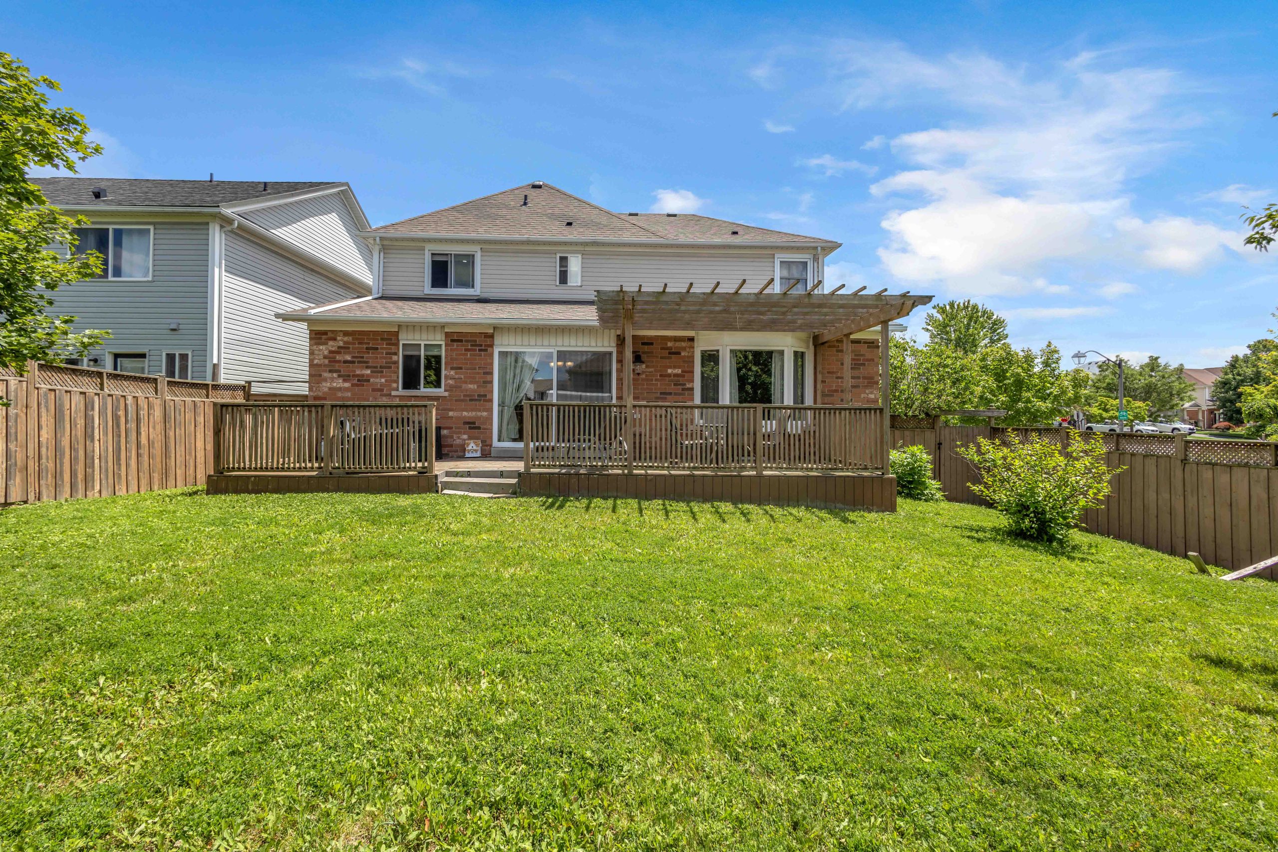 124 Blackburn Dr-41