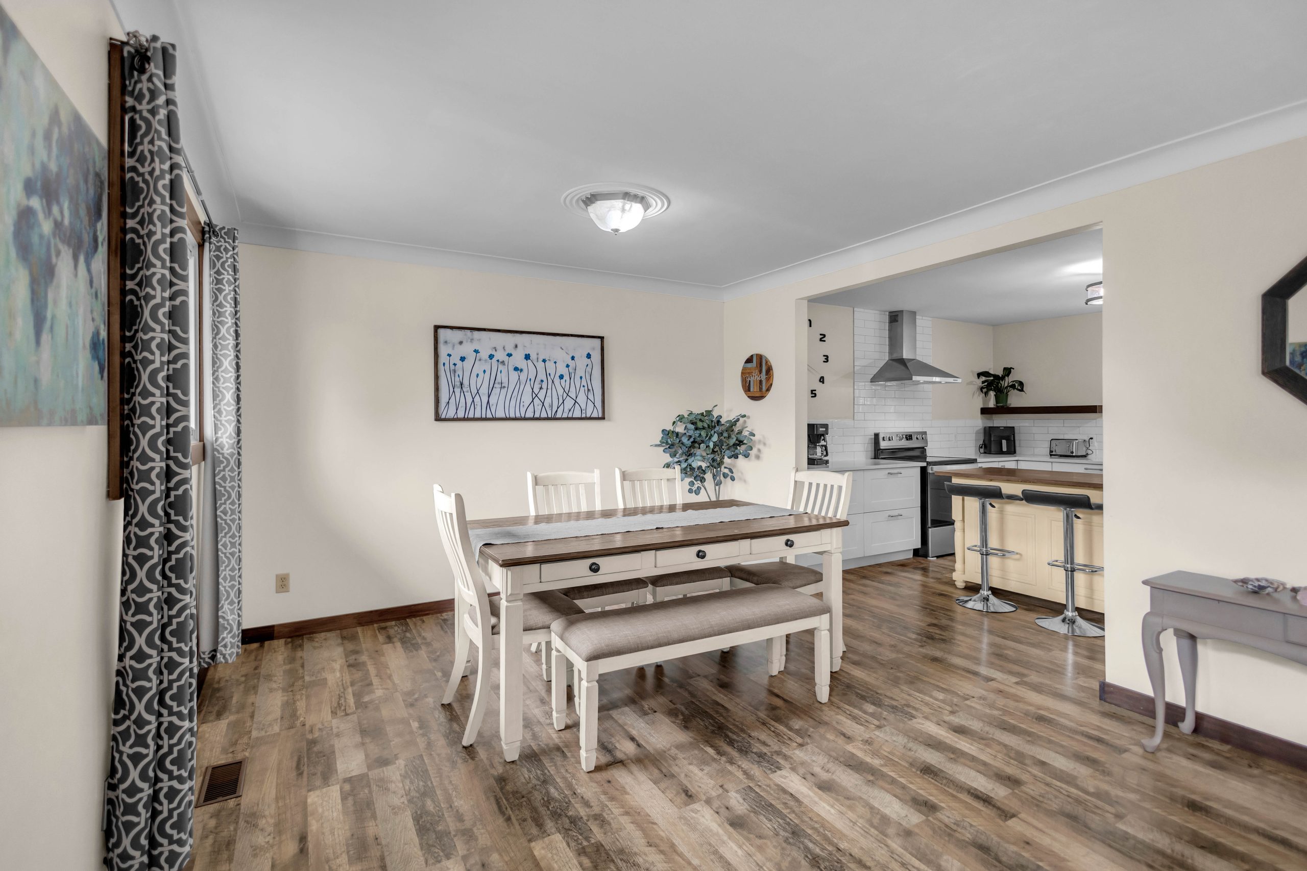 60 Brown Ave-13