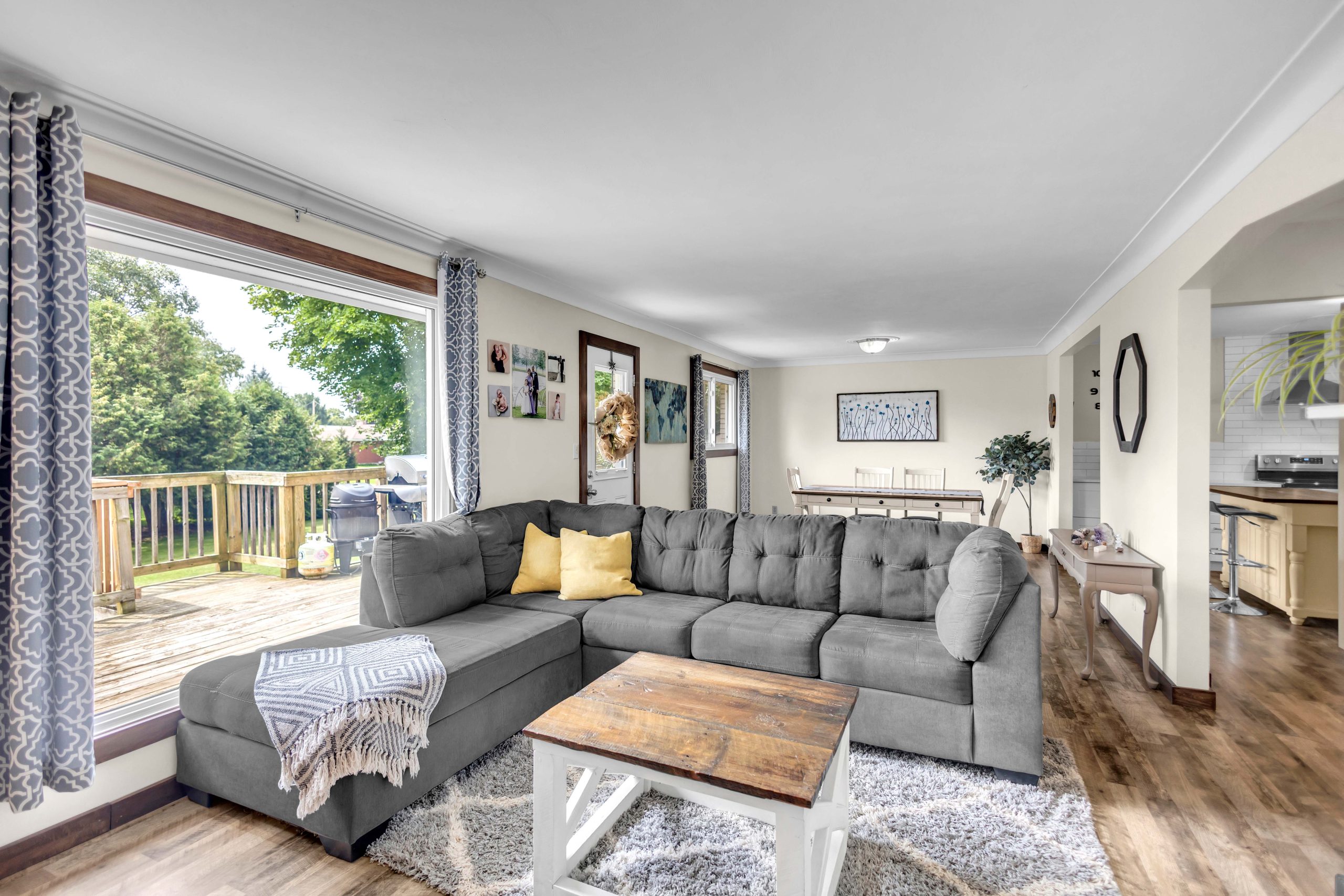60 Brown Ave-16