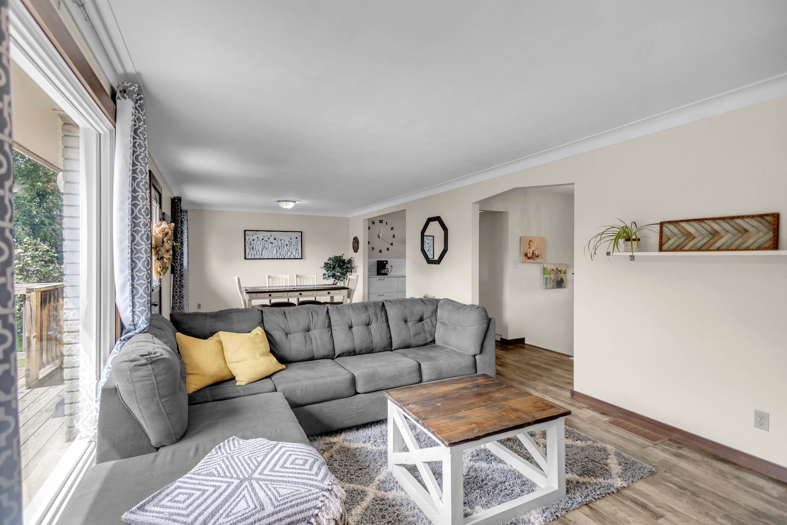 60 Brown Ave-17