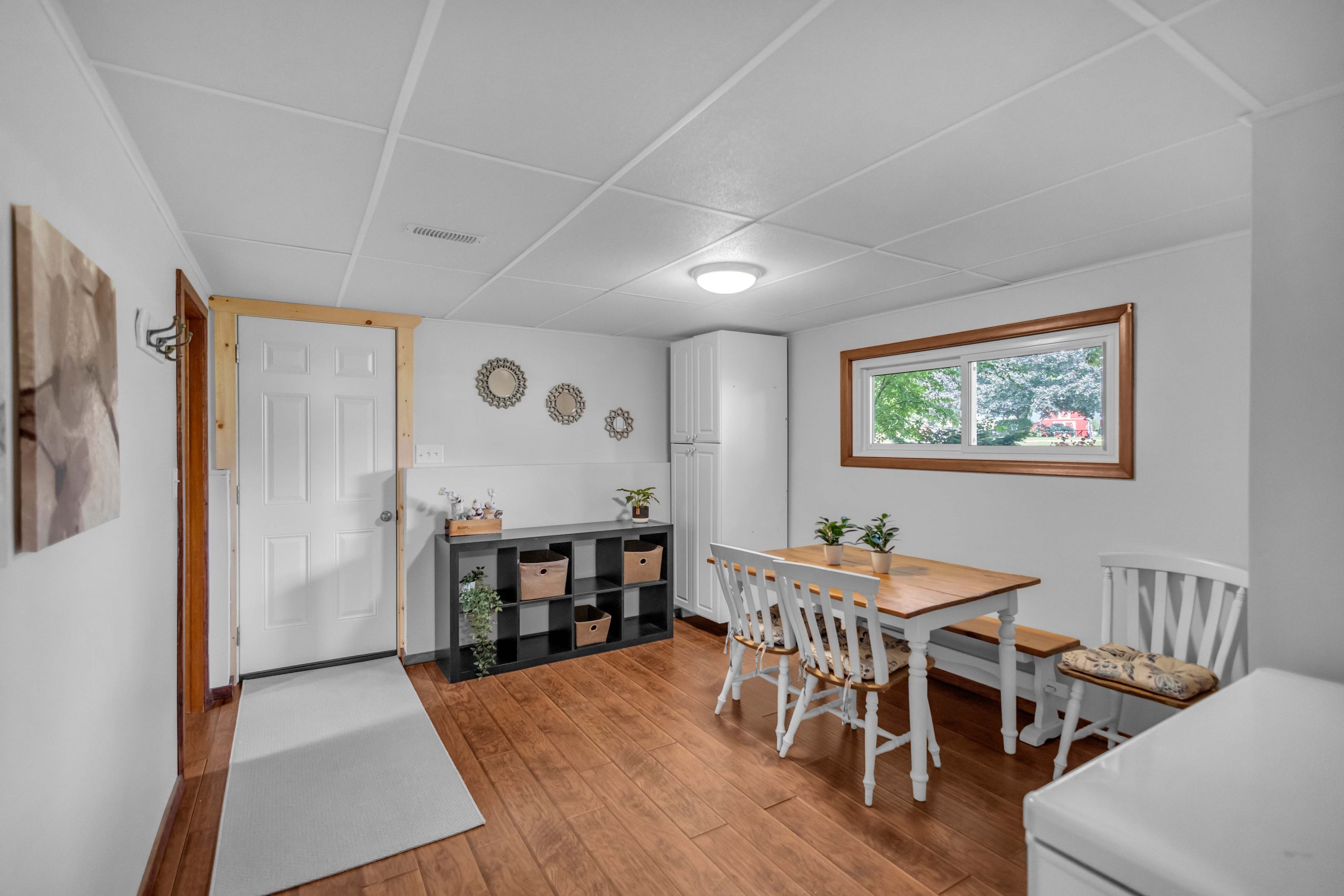 60 Brown Ave-31