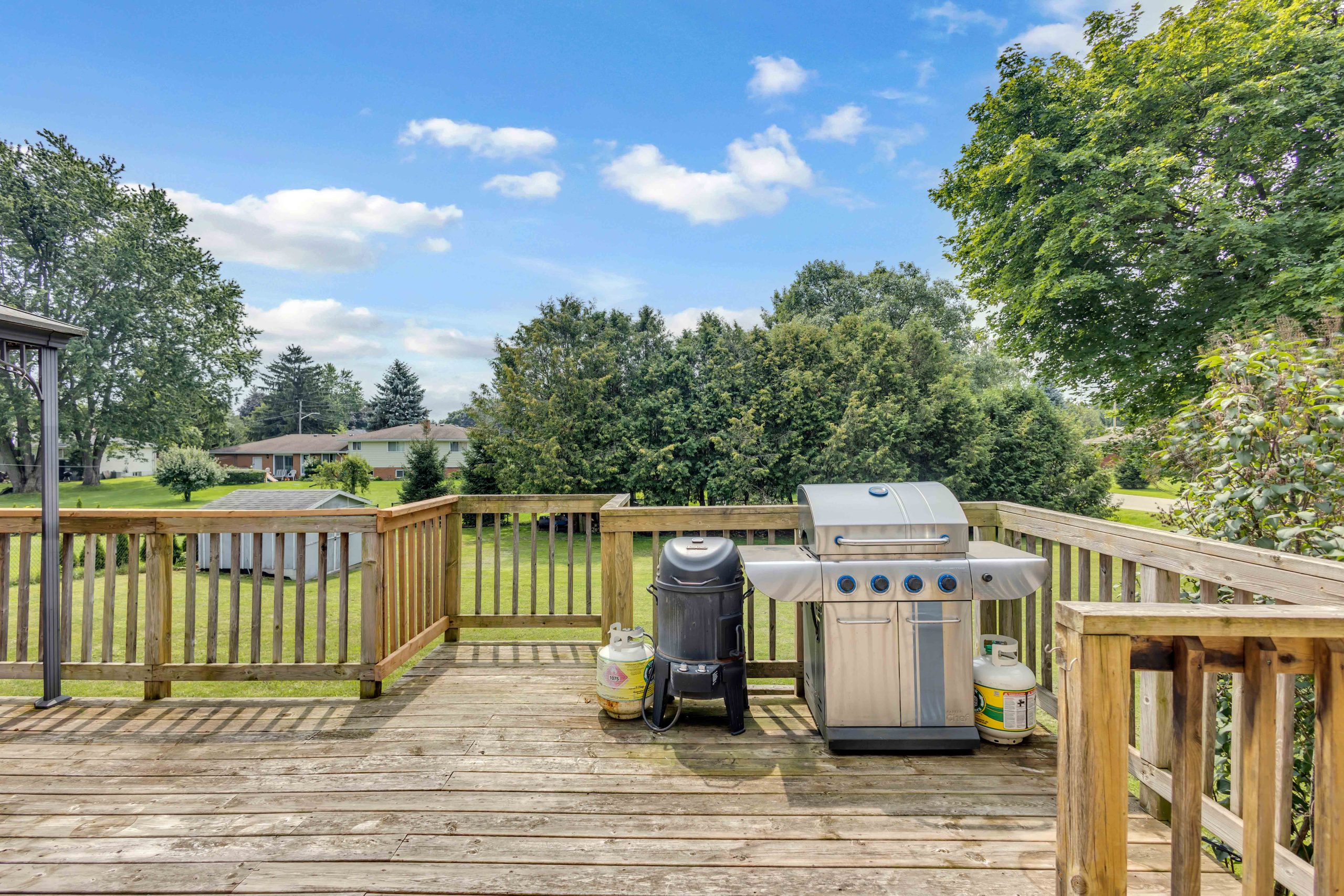 60 Brown Ave-37