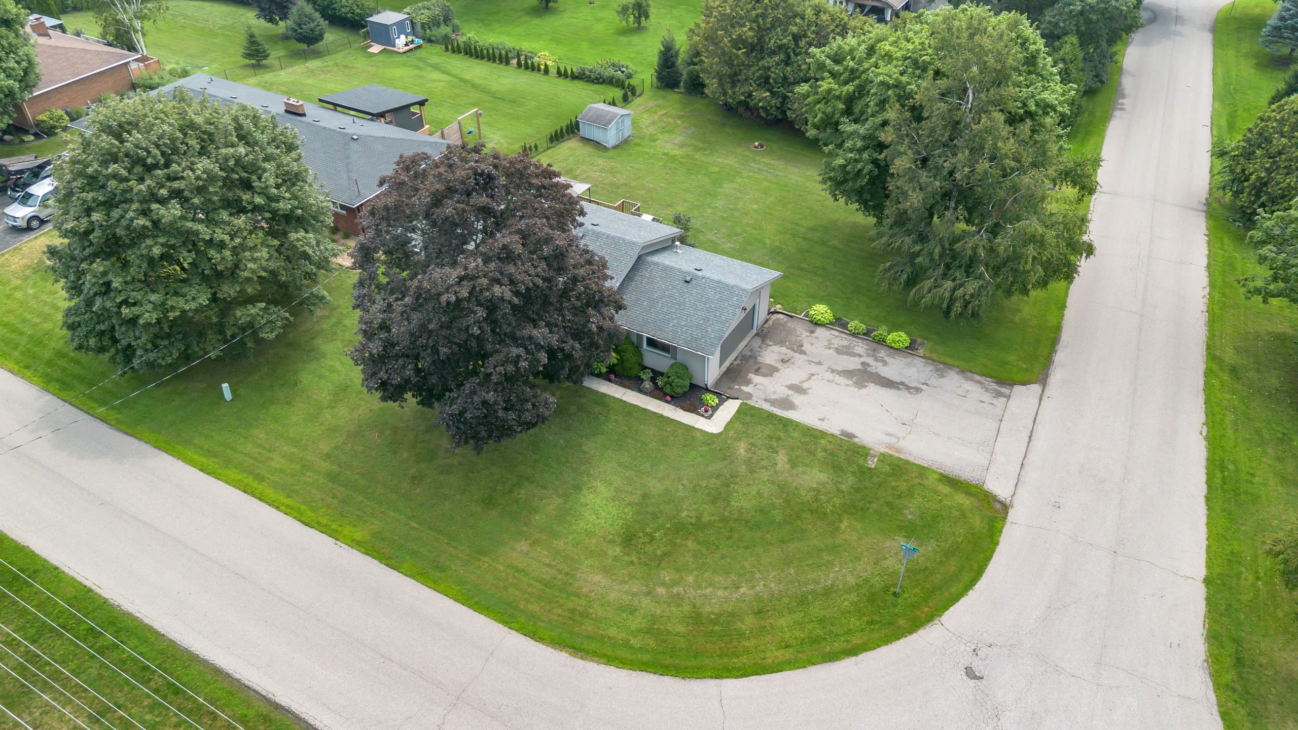 60 Brown Ave-45