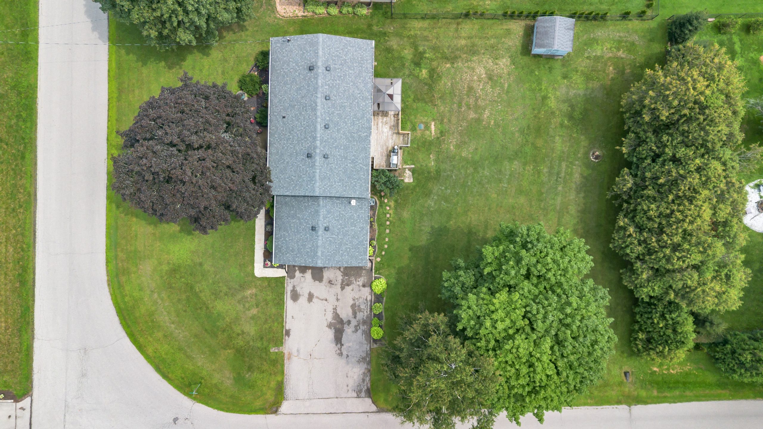 60 Brown Ave-48