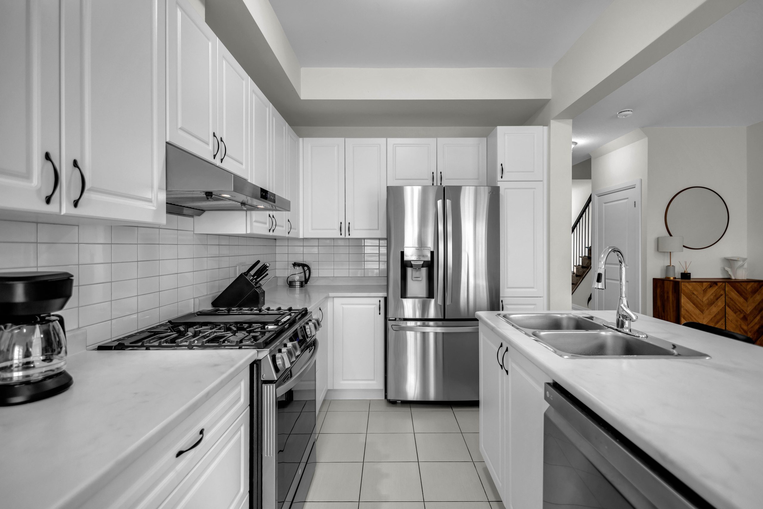 536 Grey St-14