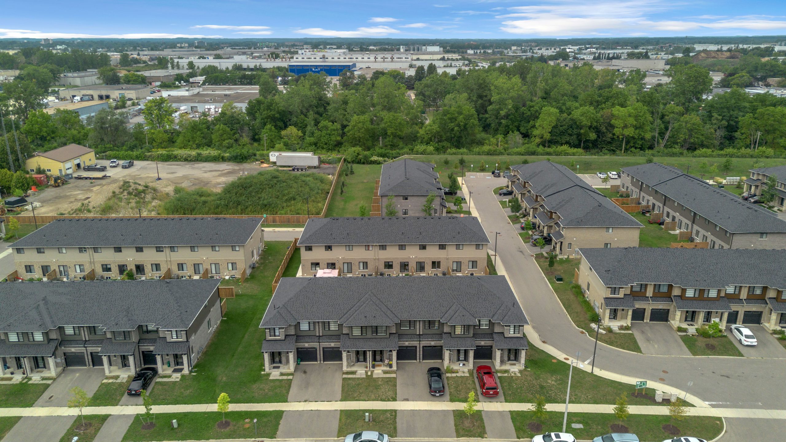 536 Grey St-36