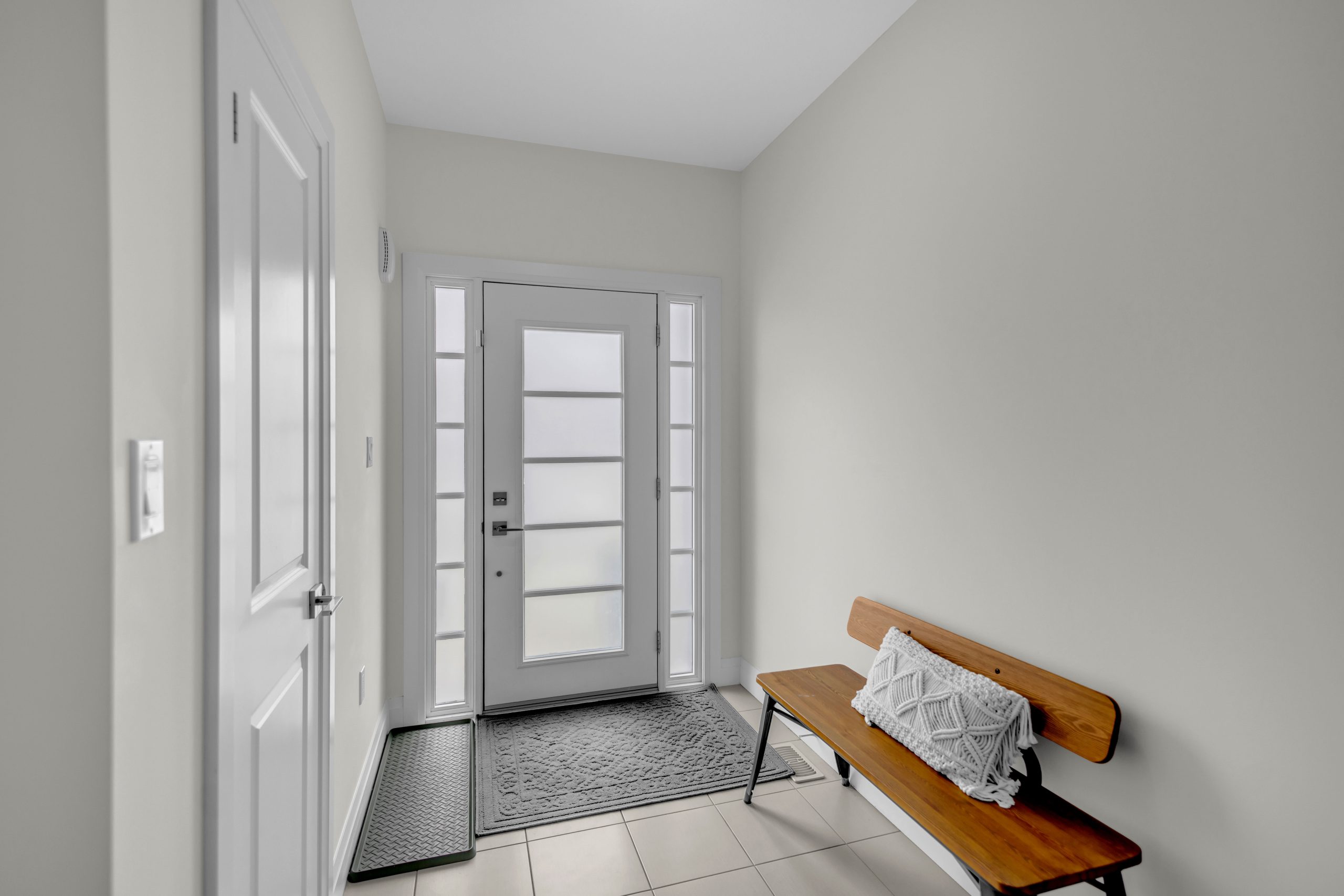 536 Grey St-6
