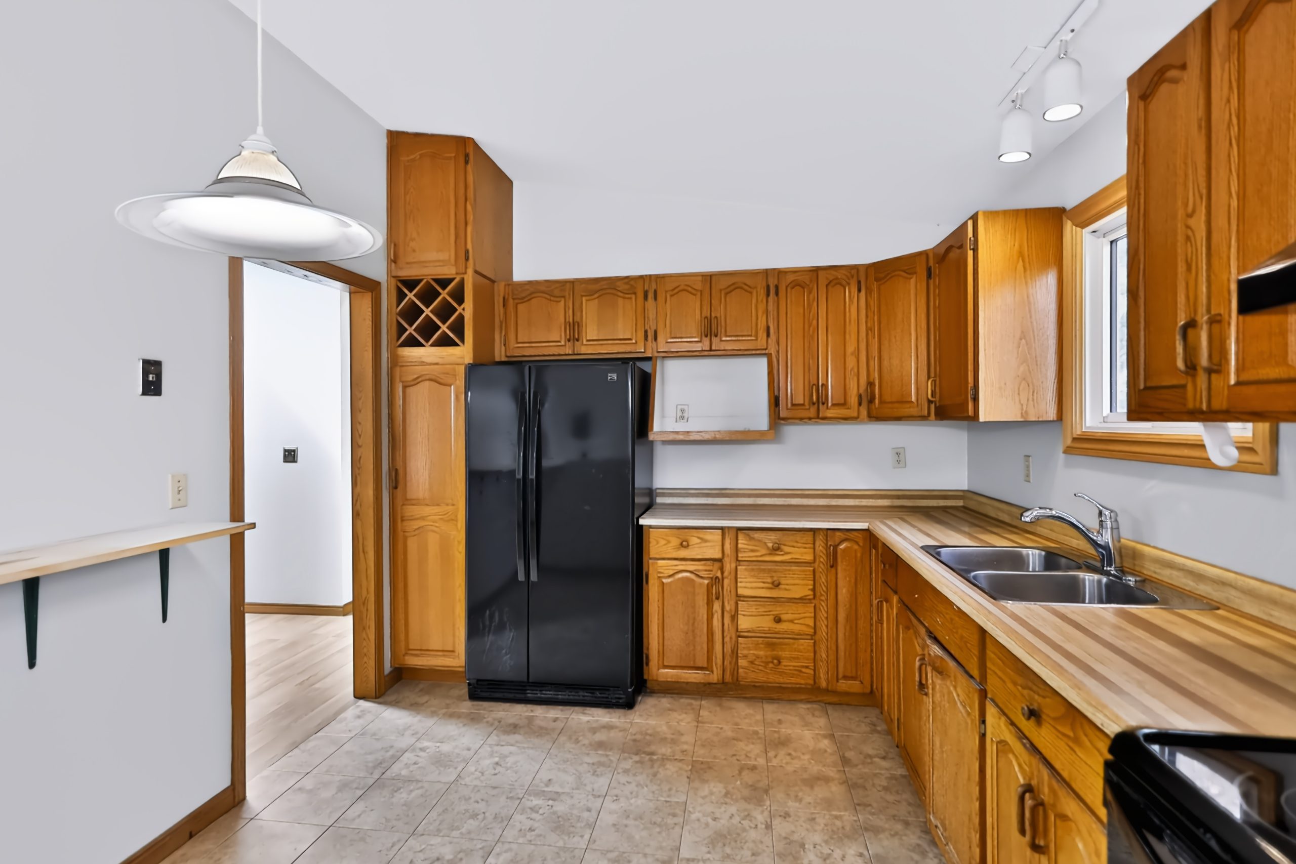 79 Hobart Cres-14