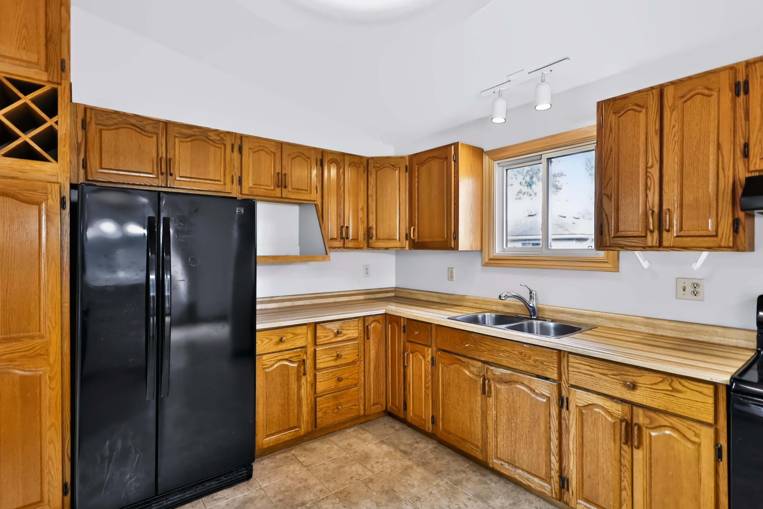 79 Hobart Cres-16
