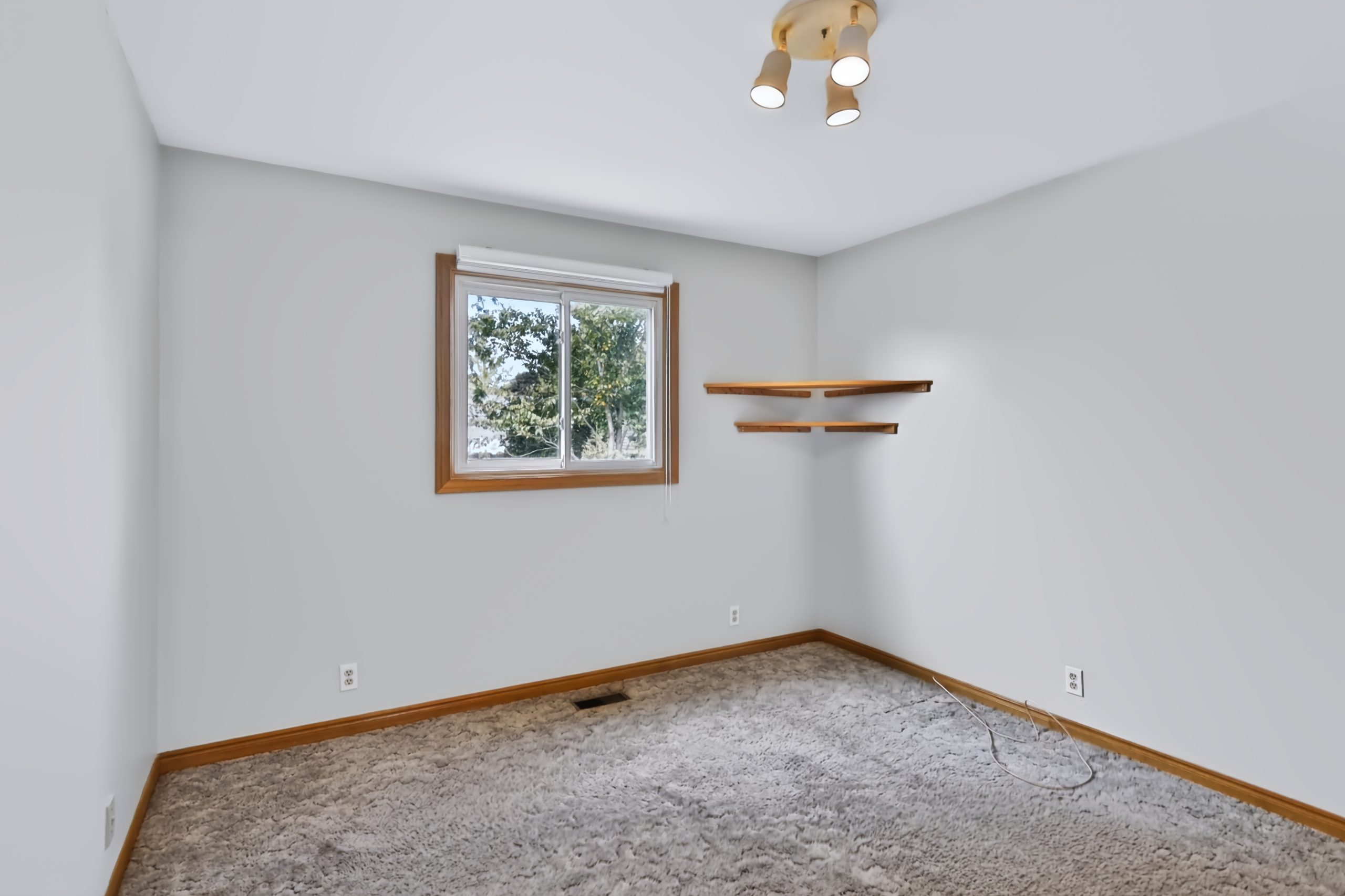 79 Hobart Cres-24