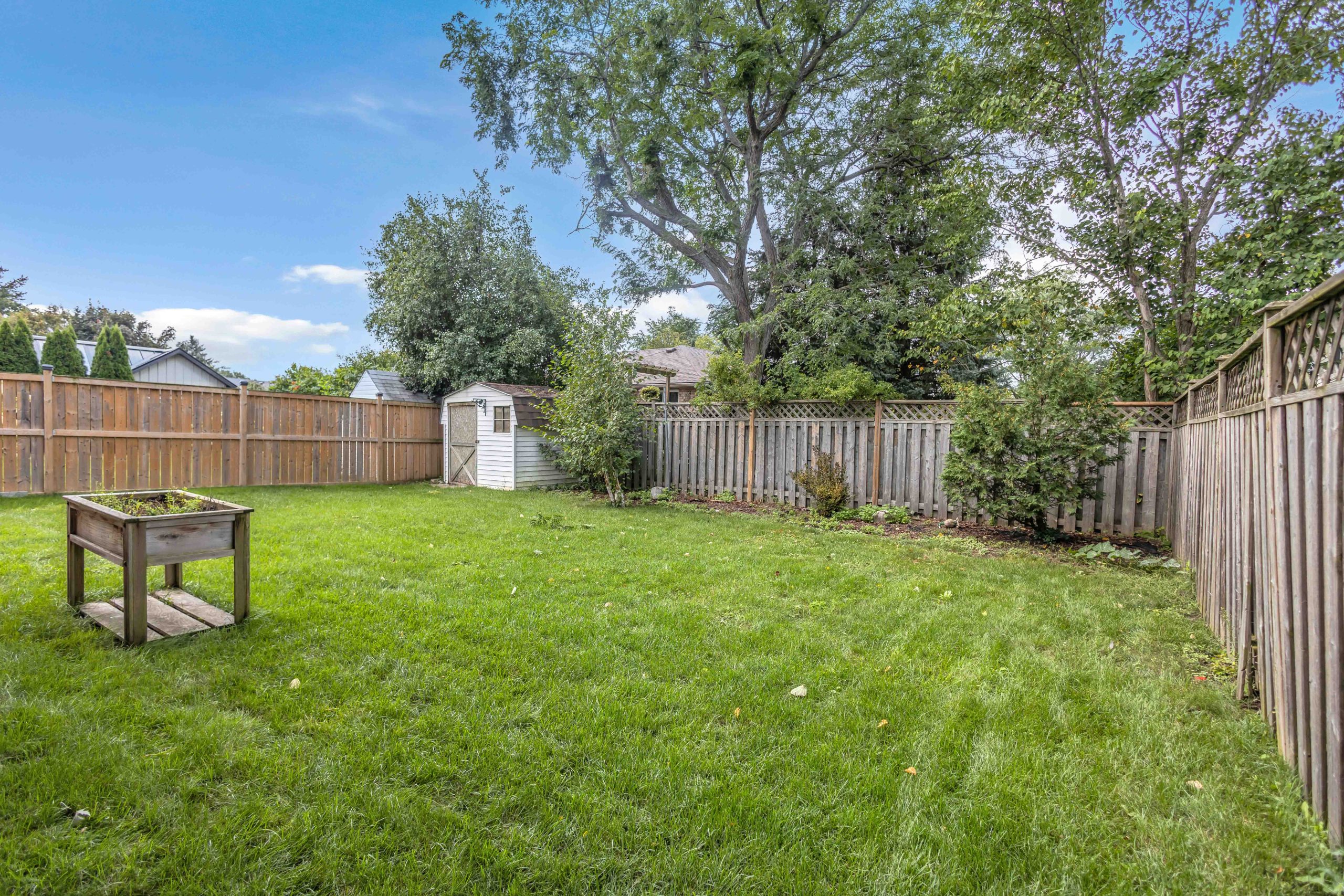 79 Hobart Cres-48